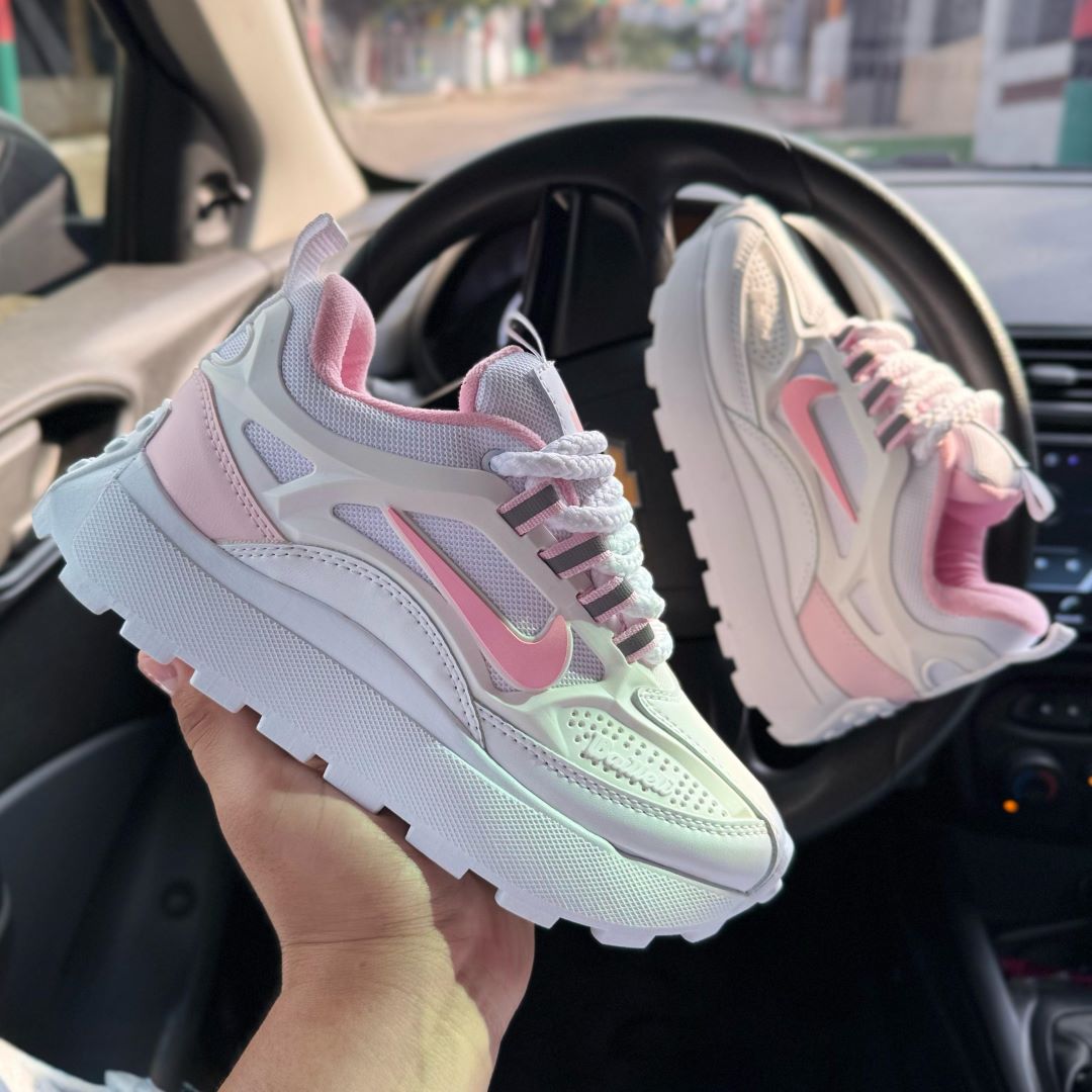 NIKE BAILLELI