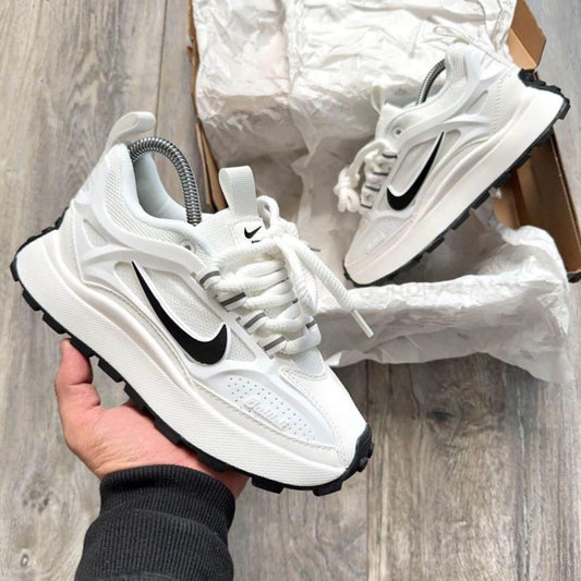 NIKE BAILLELI