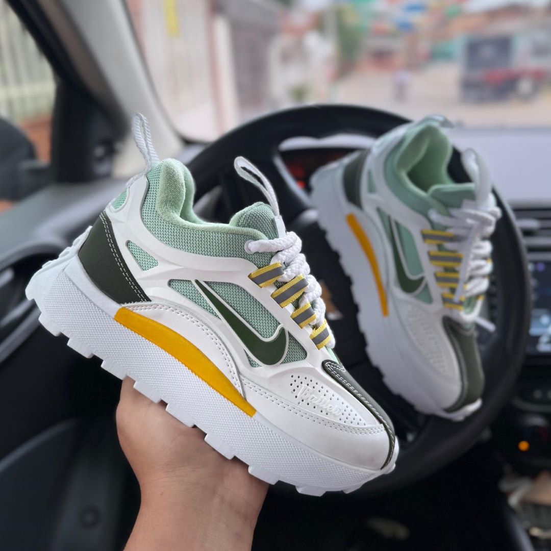 NIKE BAILLELI