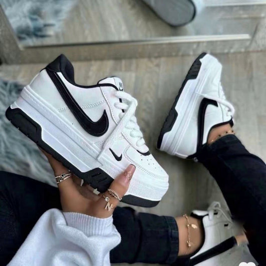 NIKE SUELA ALTA